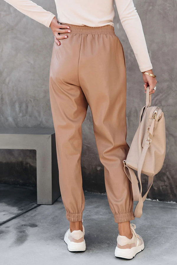 Beautifully Crafted Pants in a Classic Style