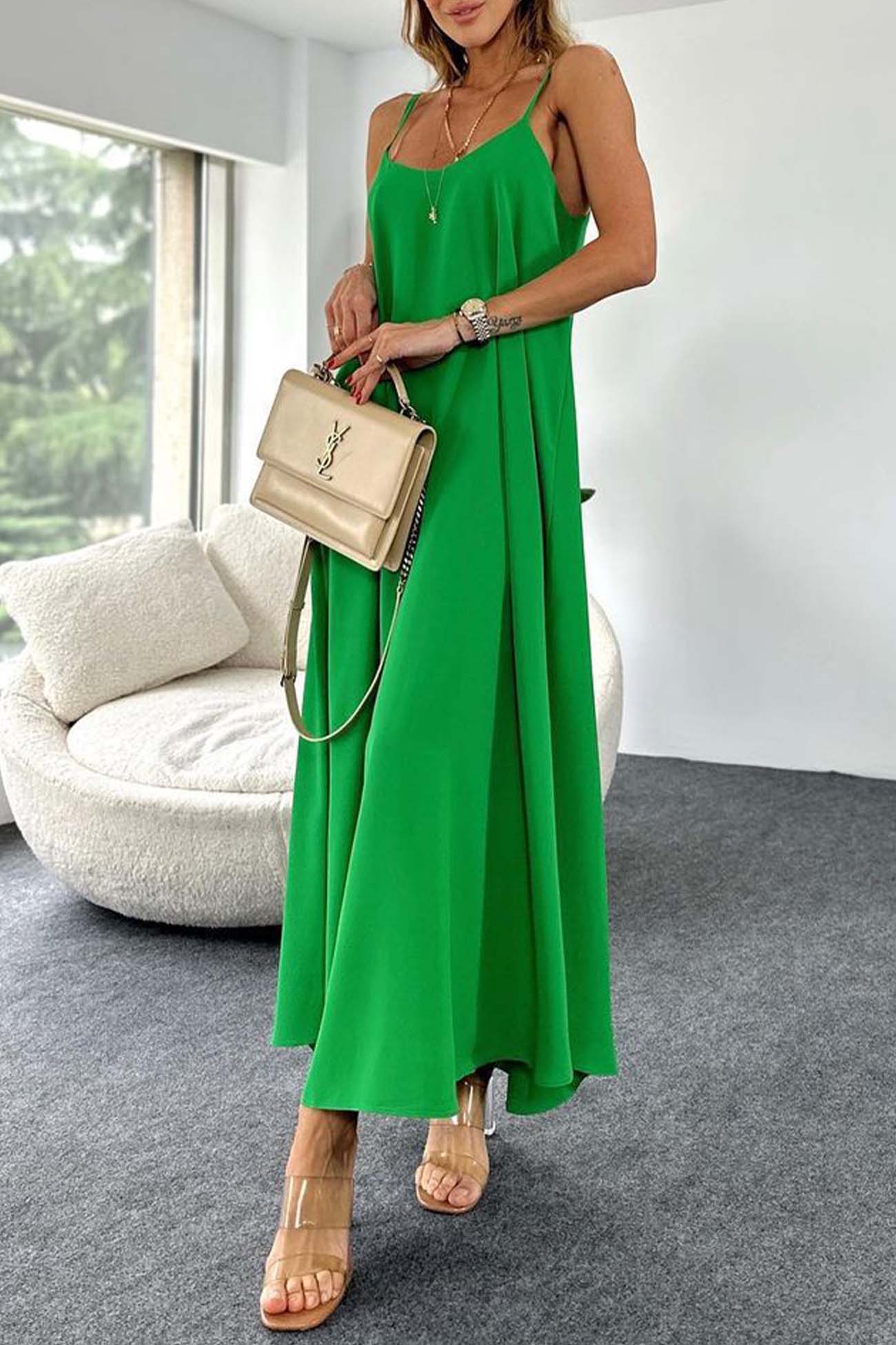 Gracefully Styled Dress for Any Occasion