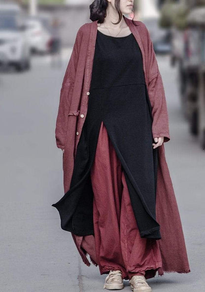 Well Tailored Pants with a Graceful Silhouette