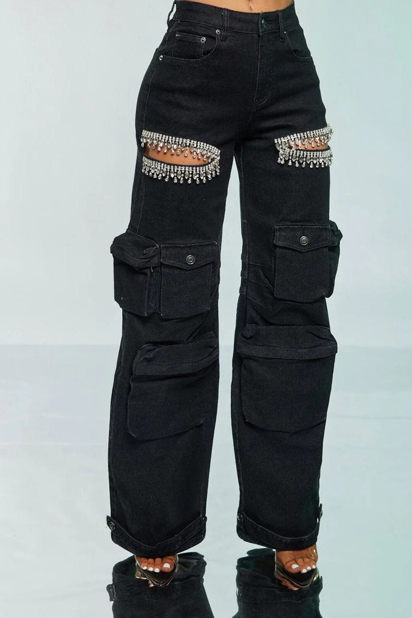 Well Tailored Garment with a Graceful Silhouette