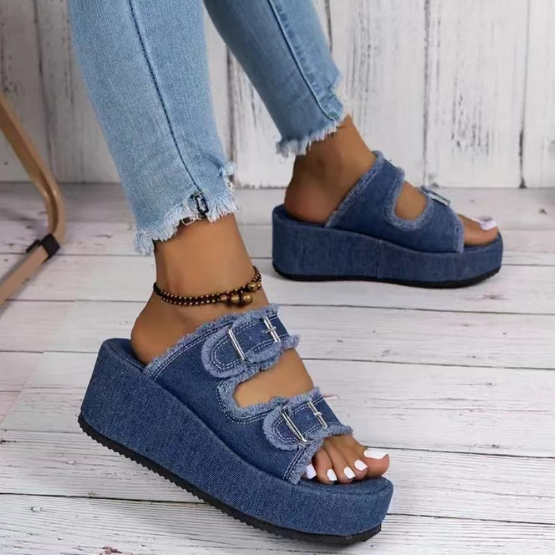Graceful Orthopedic Sandals for Modern Look