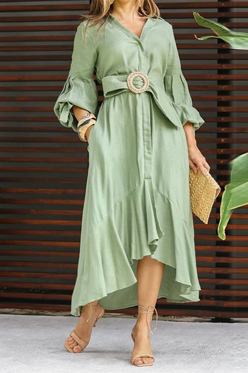 A Vintage Style Dress with Delicate Timeless Details