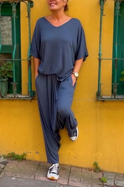 Effortlessly Elegant Garment with a Timeless Design