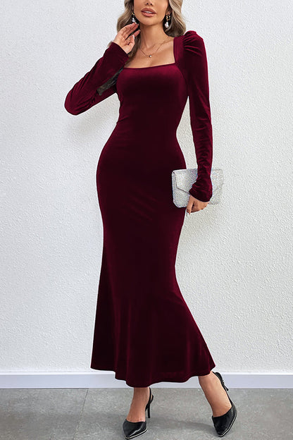 Sophisticated Dress with a Clean Classic Look