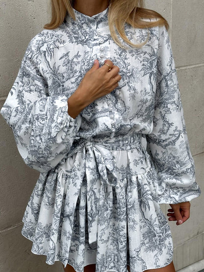 Classic Vintage Dress with a Flattering Fit