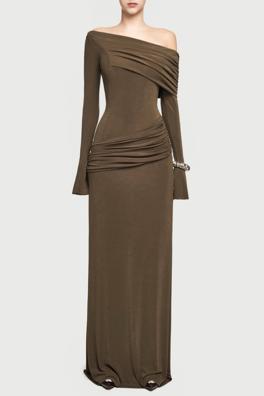 Gracefully Styled Dress for Any Occasion