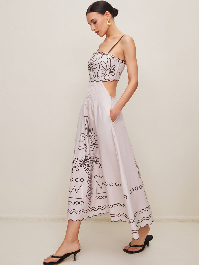 Classic Vintage Dress with a Flattering Fit