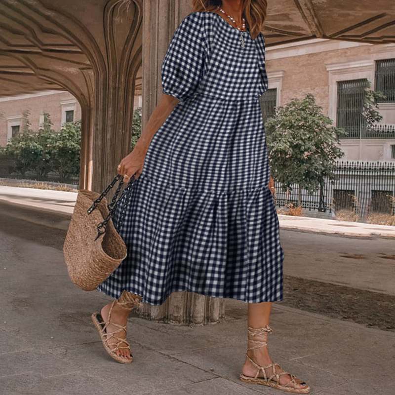 Gracefully Styled Dress for Any Occasion