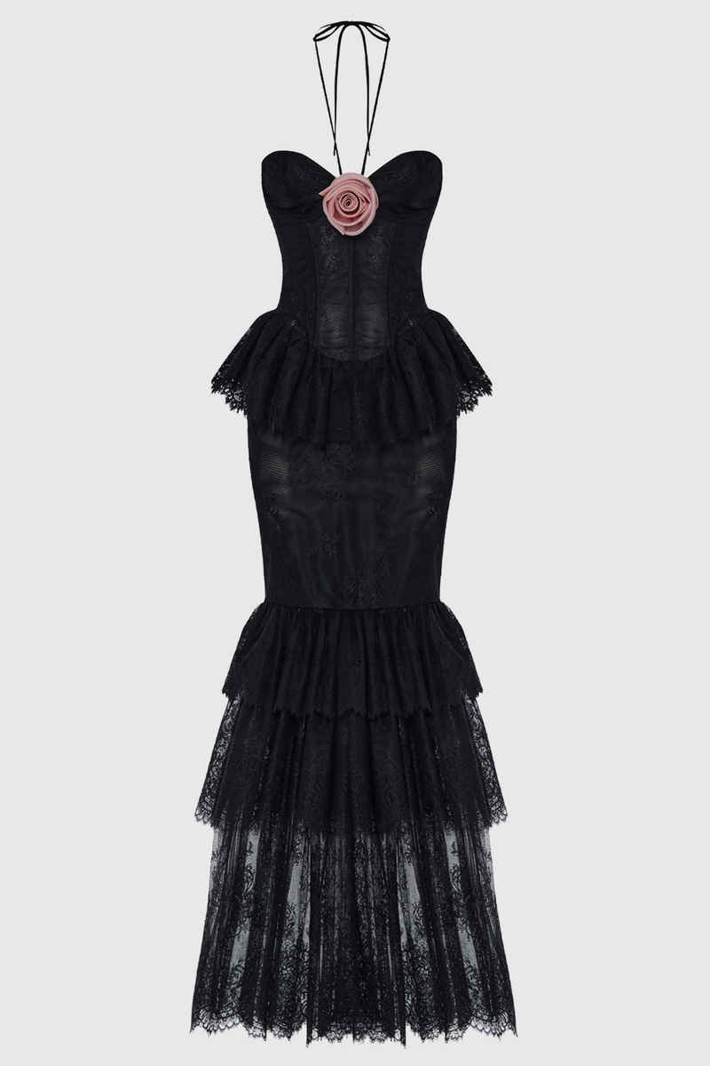 Beautifully Finished Dress in a Timeless Design
