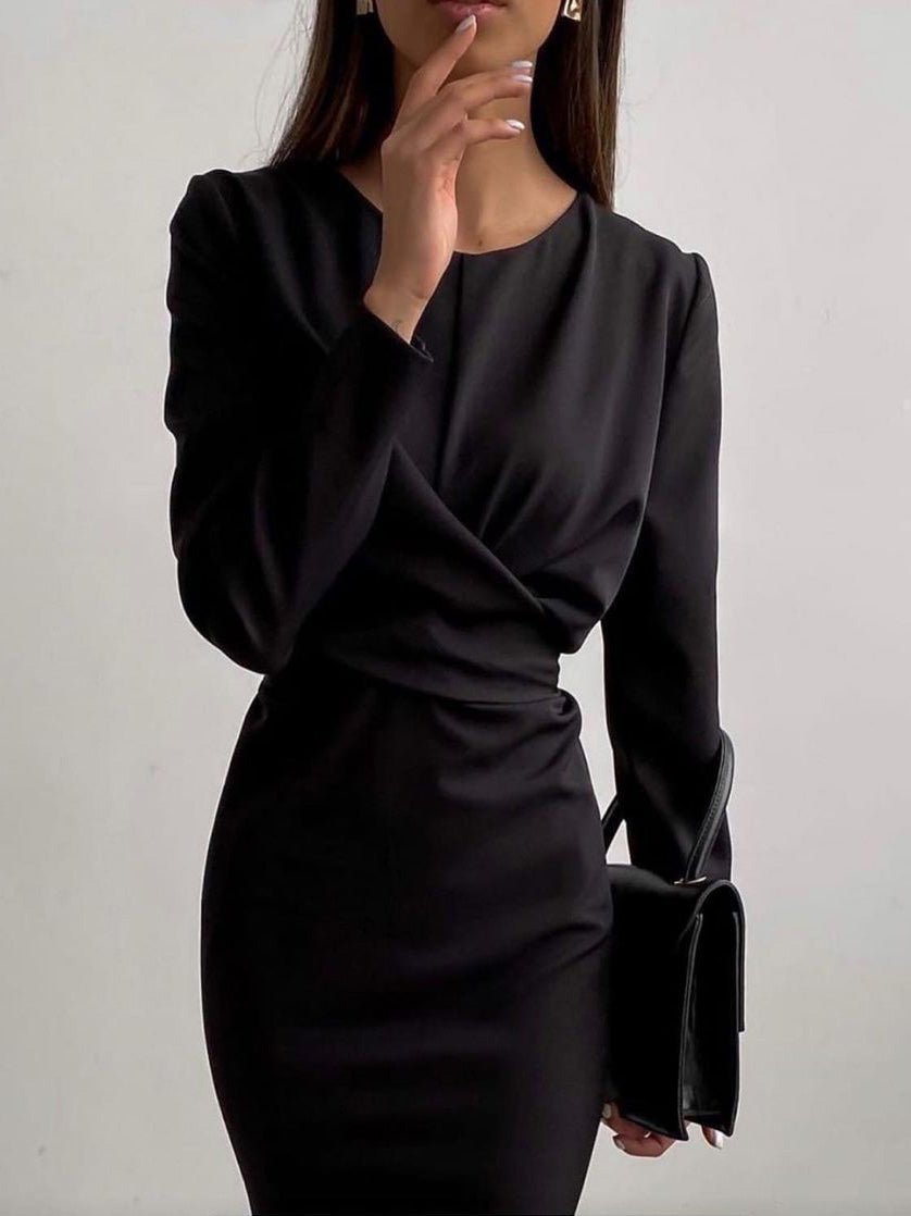 Effortlessly Elegant Dress with a Timeless Design
