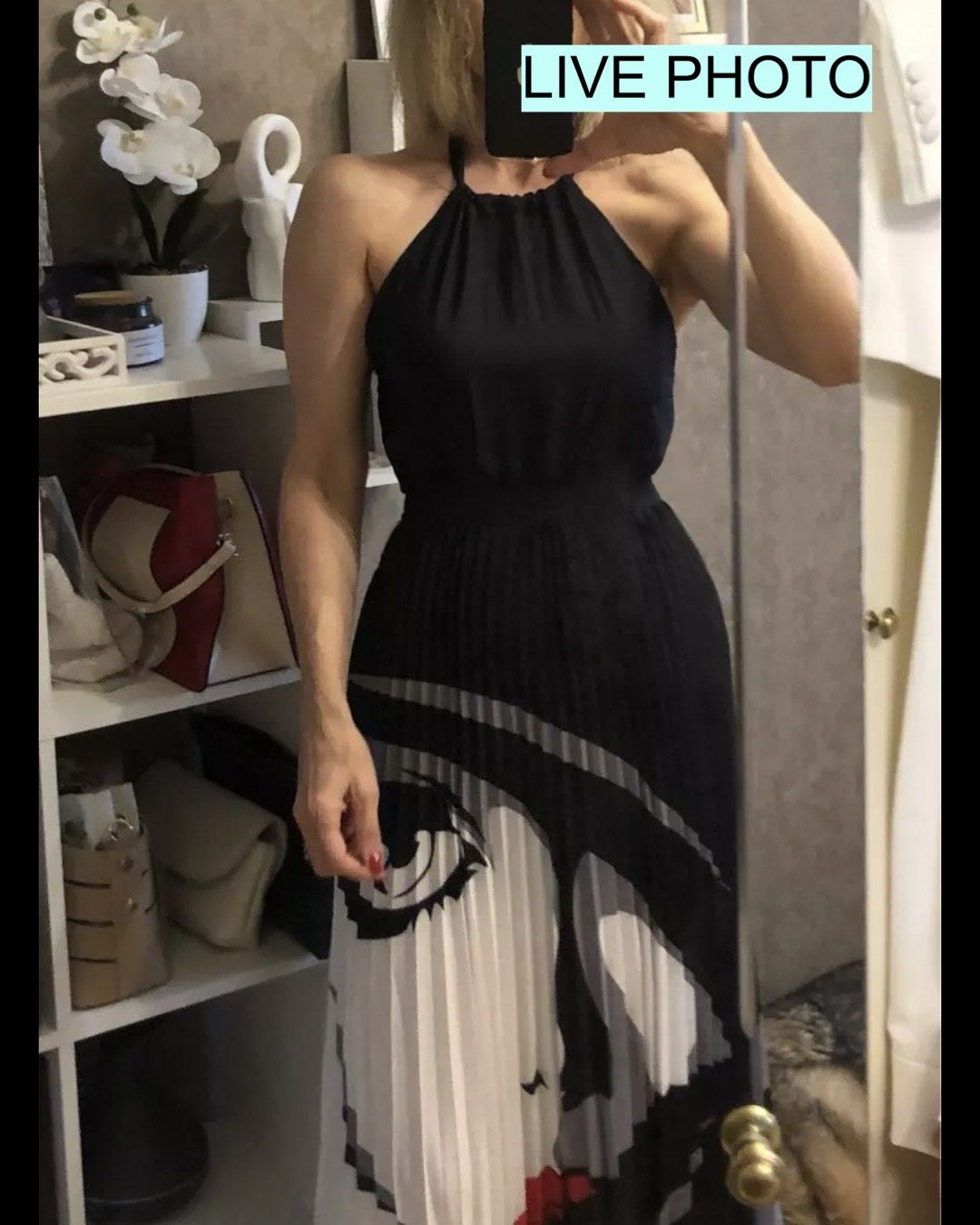 Beautifully Crafted Dress in a Classic Style