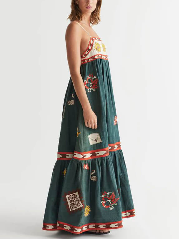Beautifully Crafted Dress in a Classic Style
