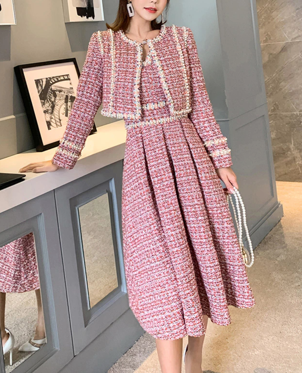 Gracefully Styled Jacket for Any Occasion