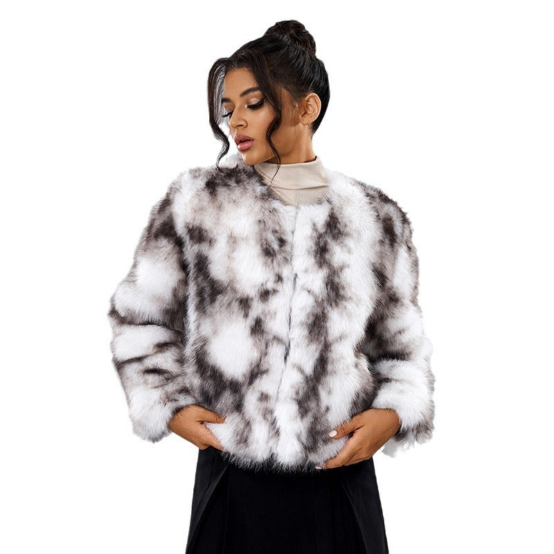 Well Tailored Coat with a Graceful Silhouette