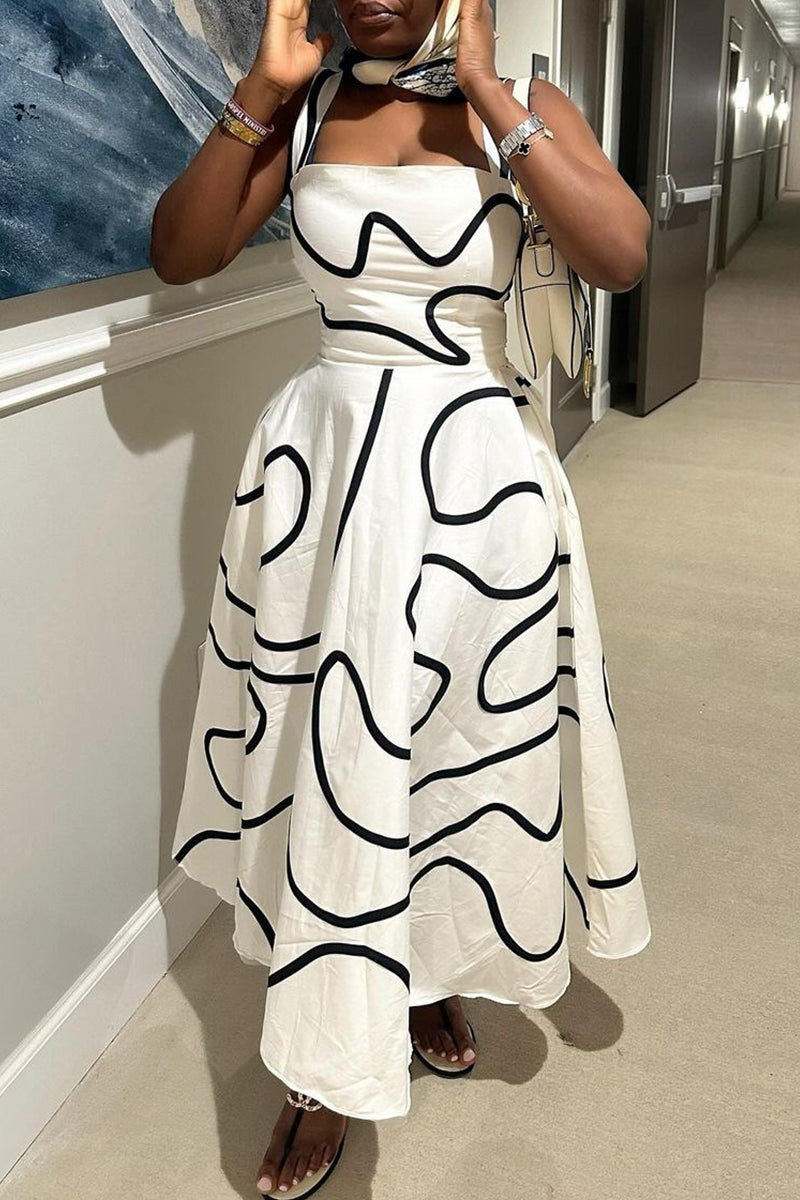 Well Tailored Dress with a Graceful Silhouette