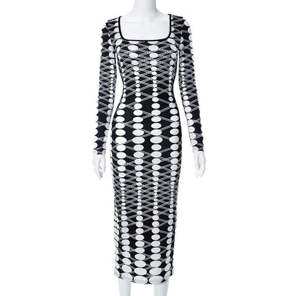 Gracefully Styled Dress for Any Occasion