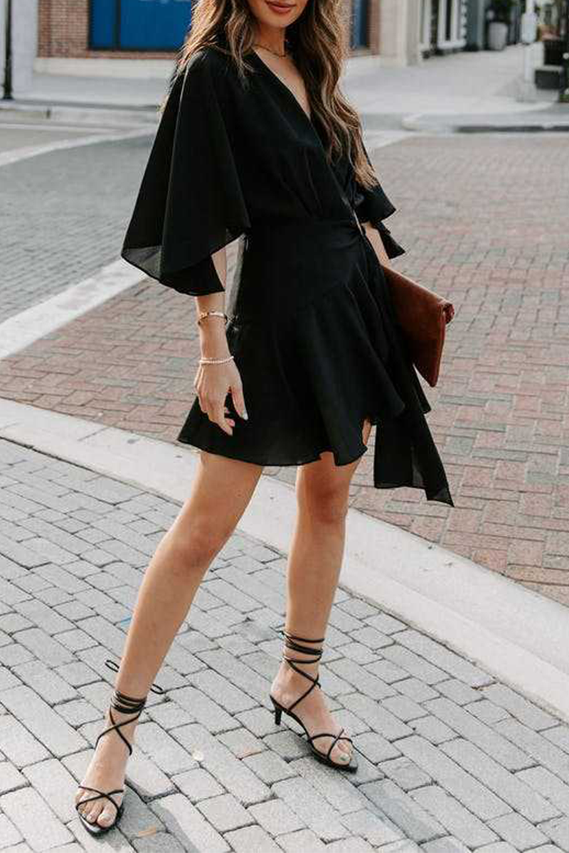 Sophisticated Garment with a Clean Classic Look