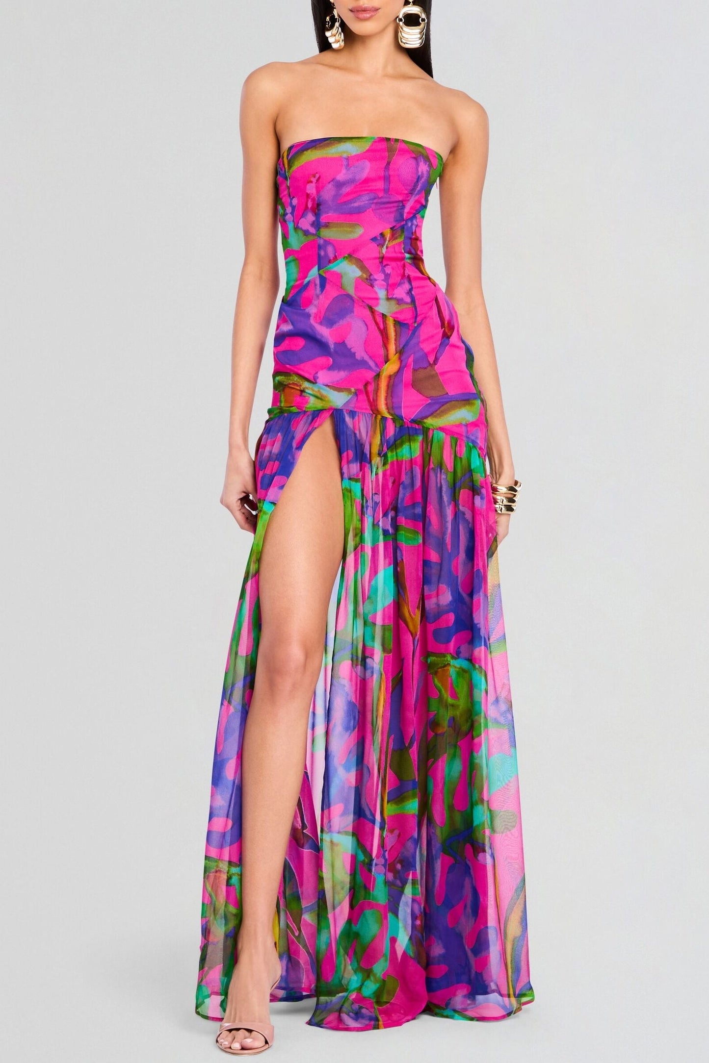 Classic Vintage Dress with a Flattering Fit