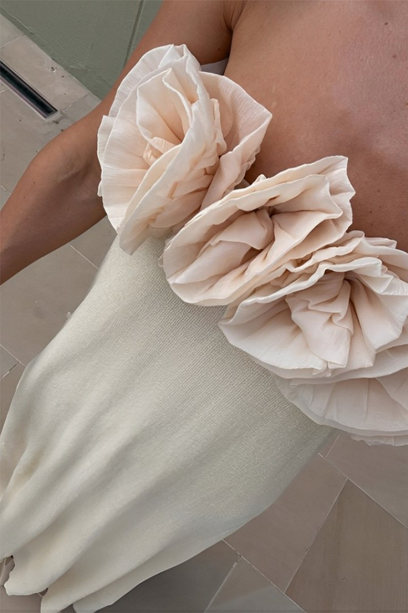 Beautifully Crafted Dress in a Classic Style
