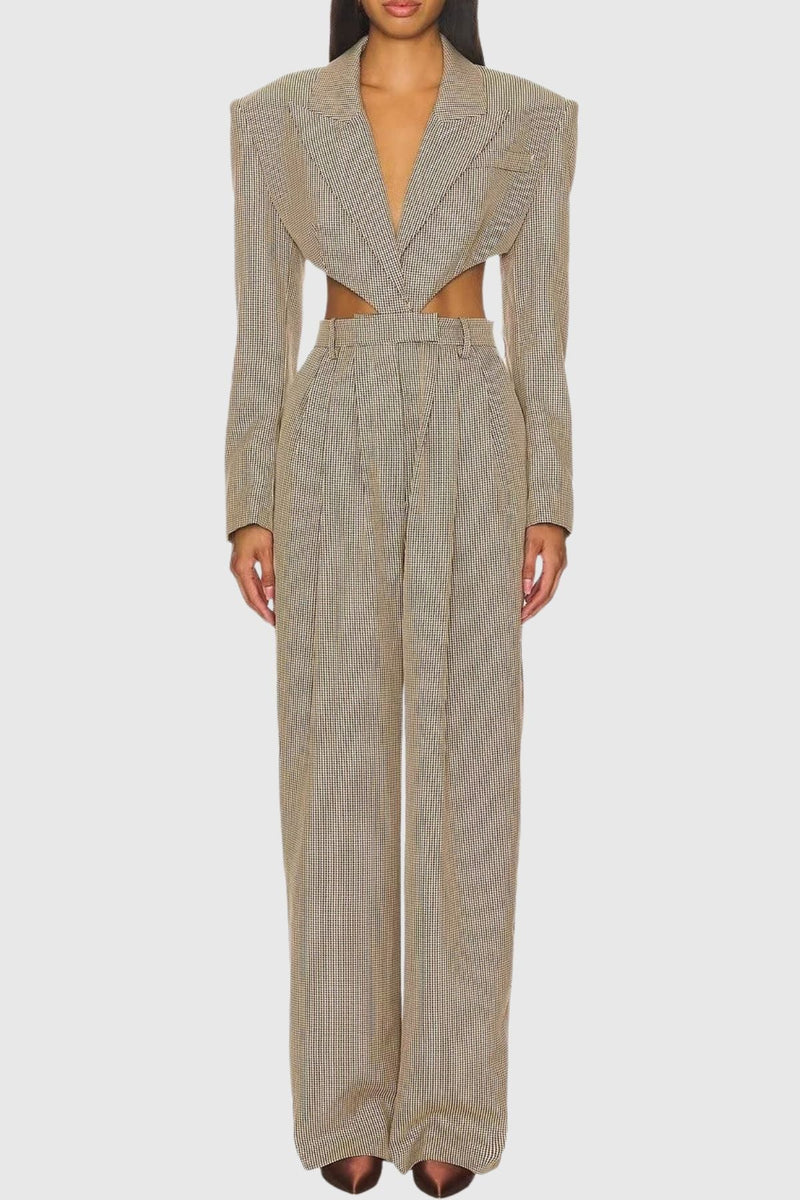 Effortlessly Elegant Garment with a Timeless Design