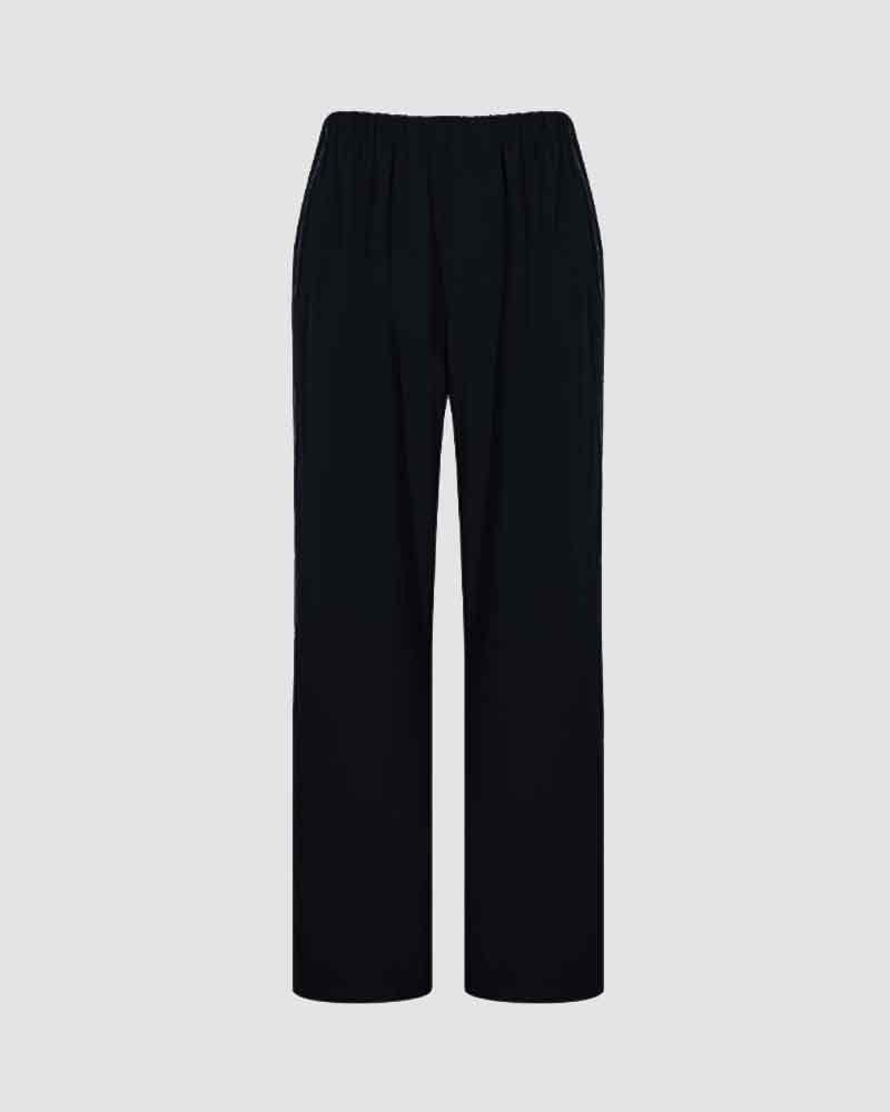Well Tailored Pants with a Graceful Silhouette