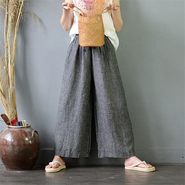 Well Tailored Pants with a Graceful Silhouette