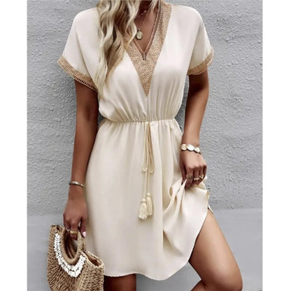 Effortlessly Elegant Dress with a Timeless Design
