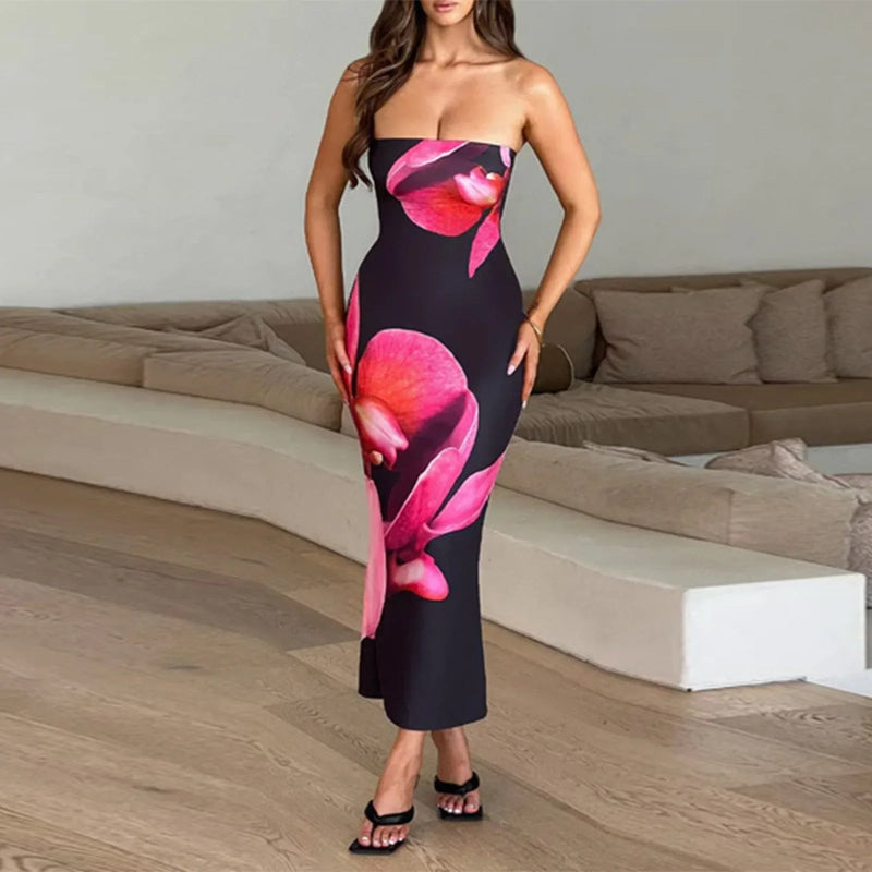 Well Tailored Dress with a Graceful Silhouette