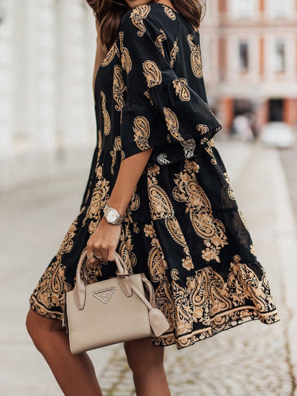 Beautifully Finished Dress in a Timeless Design