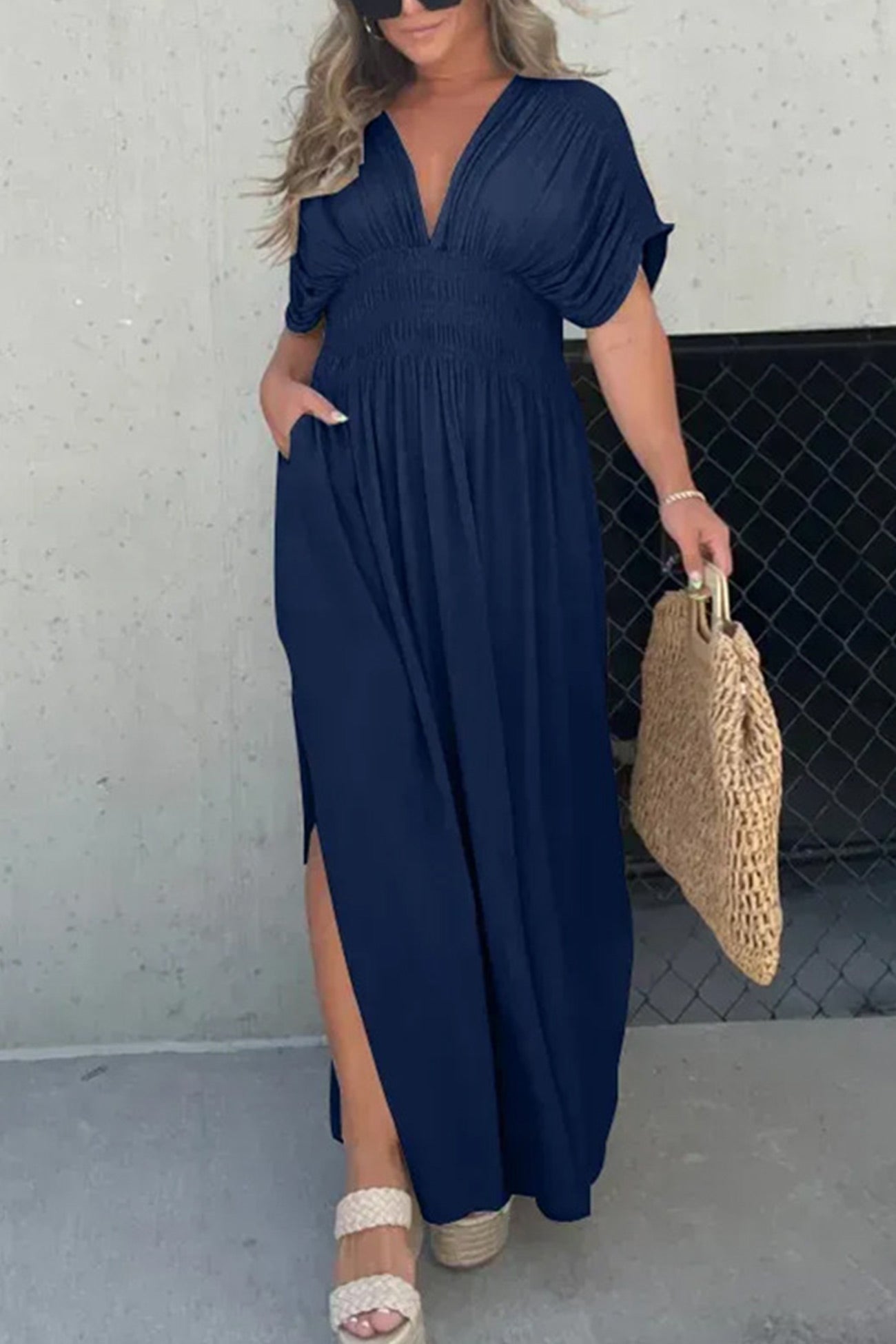 Well Tailored Dress with a Graceful Silhouette