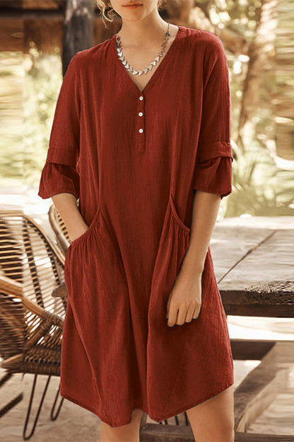 Beautifully Finished Dress in a Timeless Design
