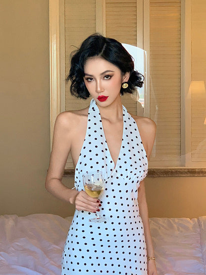 Classic Vintage & Enduringly Stylish Dress