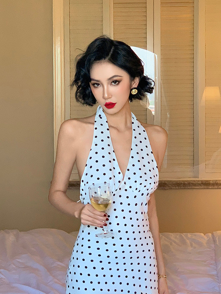 Classic Vintage & Enduringly Stylish Dress