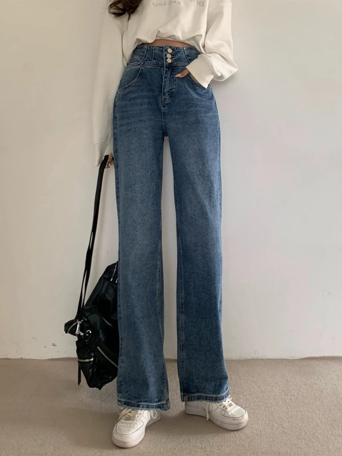 A Vintage Style Pants with Delicate Timeless Details