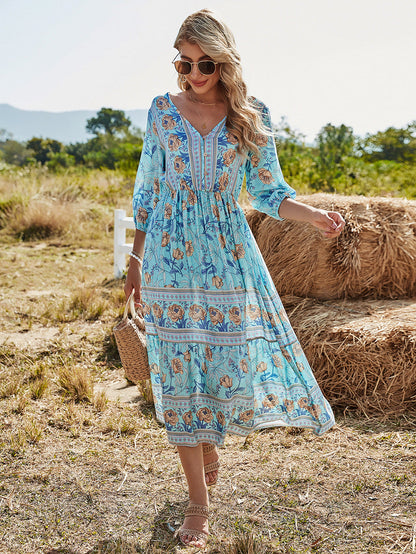 Classic Vintage & Enduringly Stylish Dress