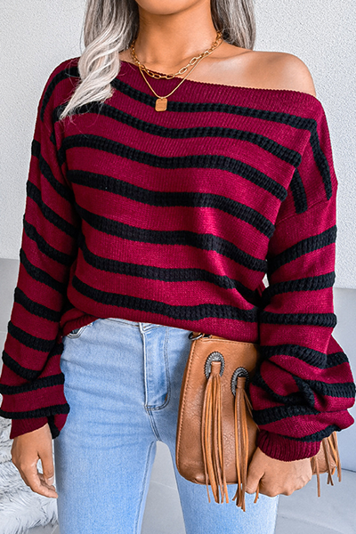 Classic Vintage Sweater with a Flattering Fit