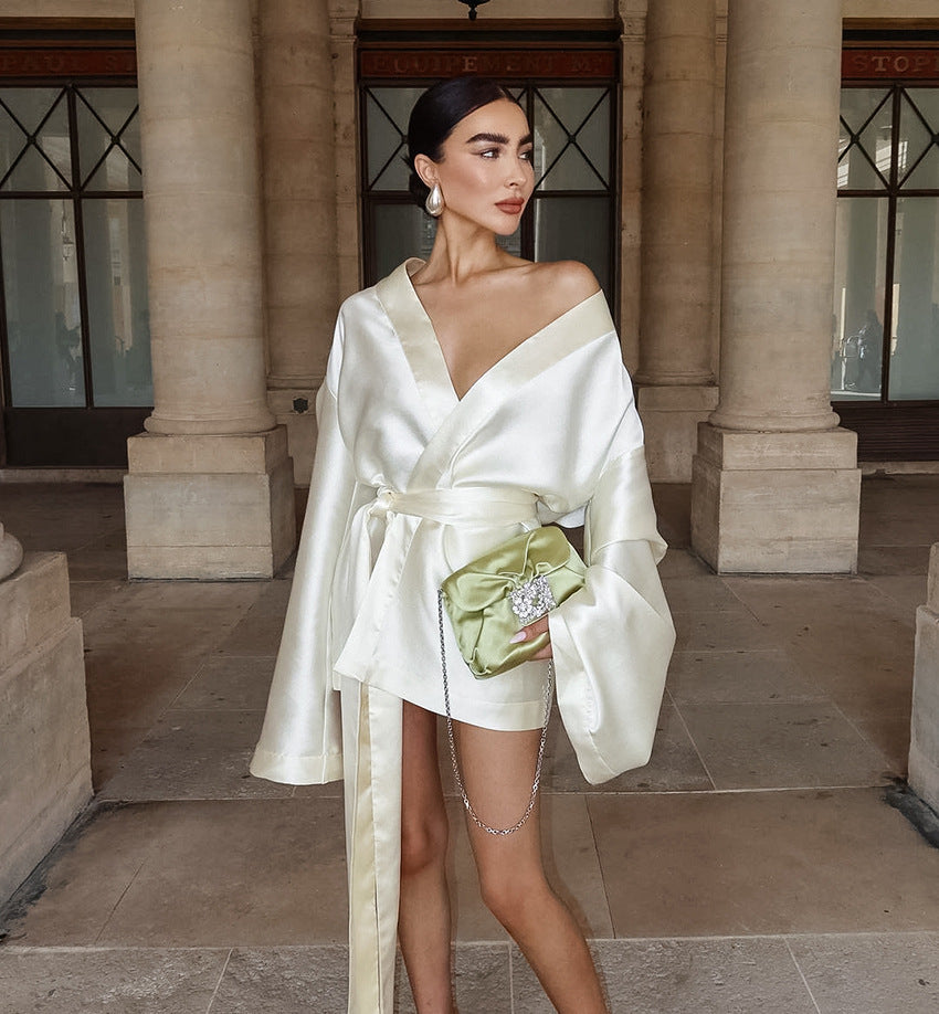 Beautifully Finished Dress in a Timeless Design