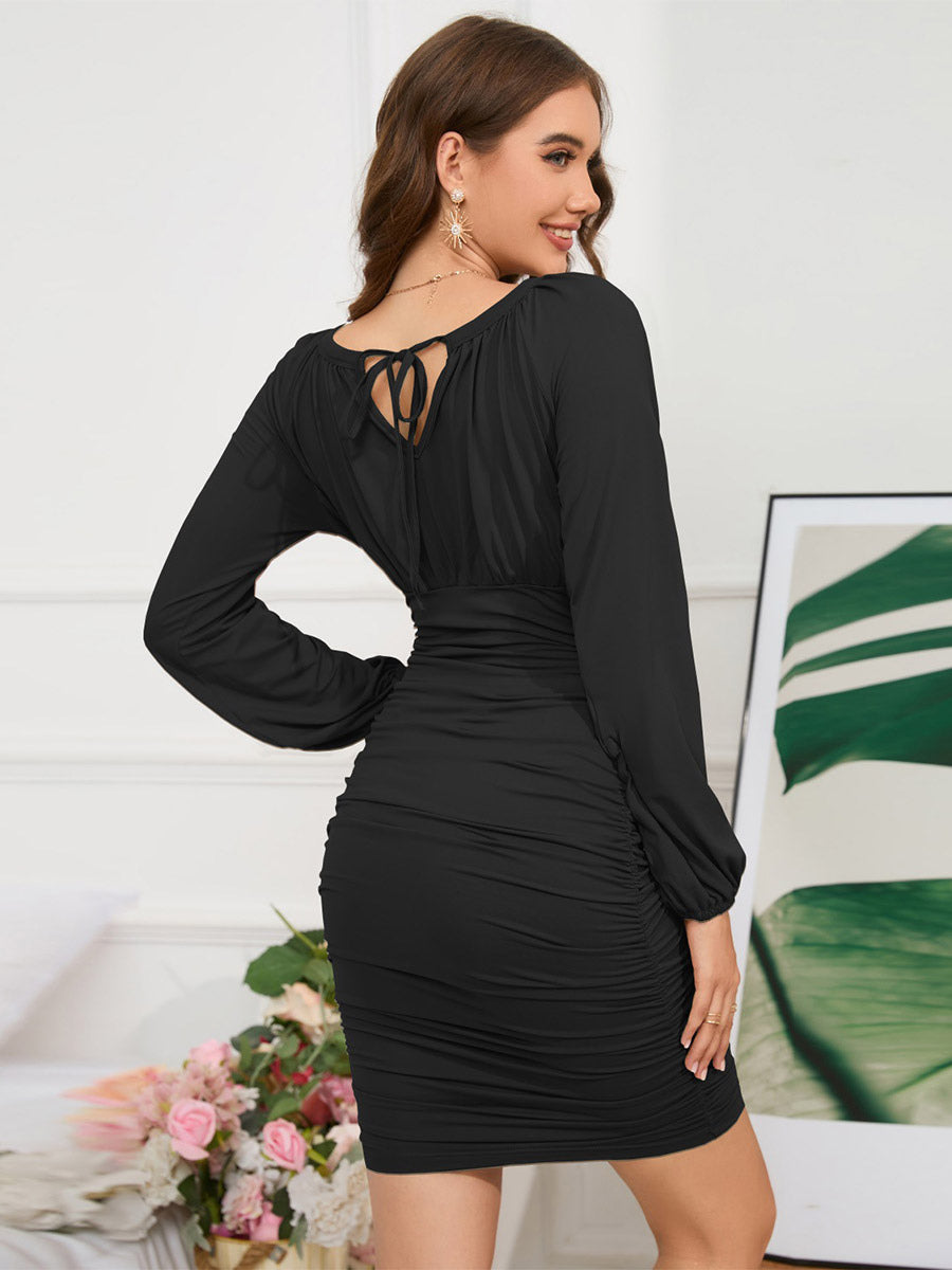 Beautifully Finished Dress in a Timeless Design