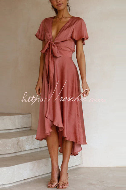 Beautifully Crafted Dress in a Classic Style