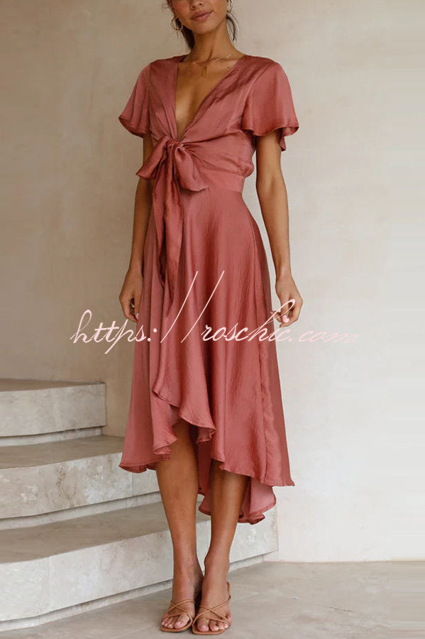 Beautifully Crafted Dress in a Classic Style