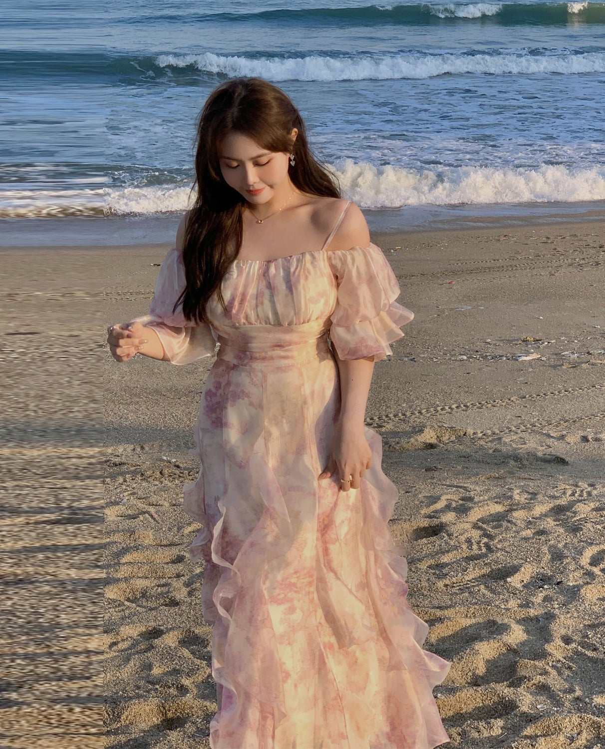 Effortlessly Elegant Dress with a Timeless Design