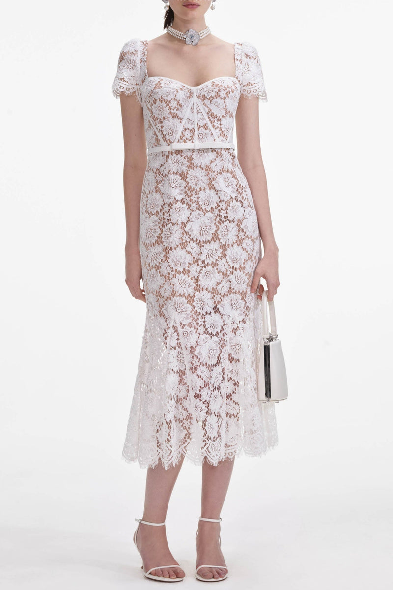 Gracefully Styled Dress for Any Occasion