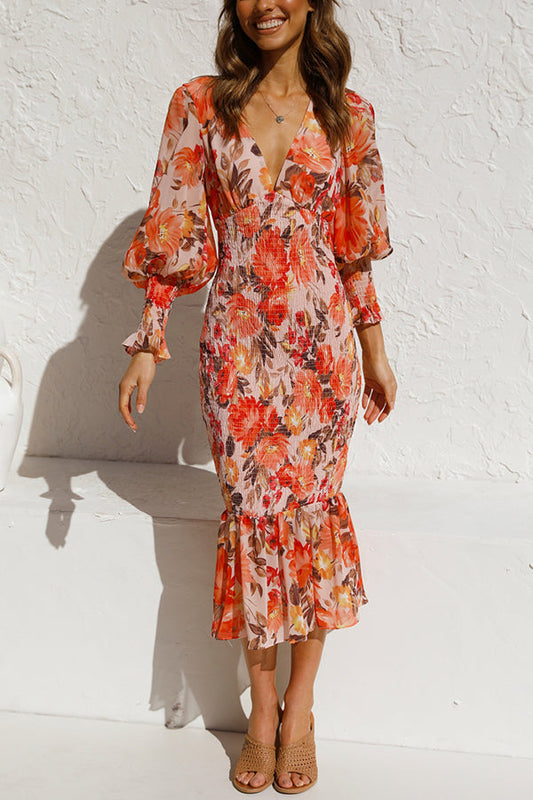 Well Tailored Dress with a Graceful Silhouette