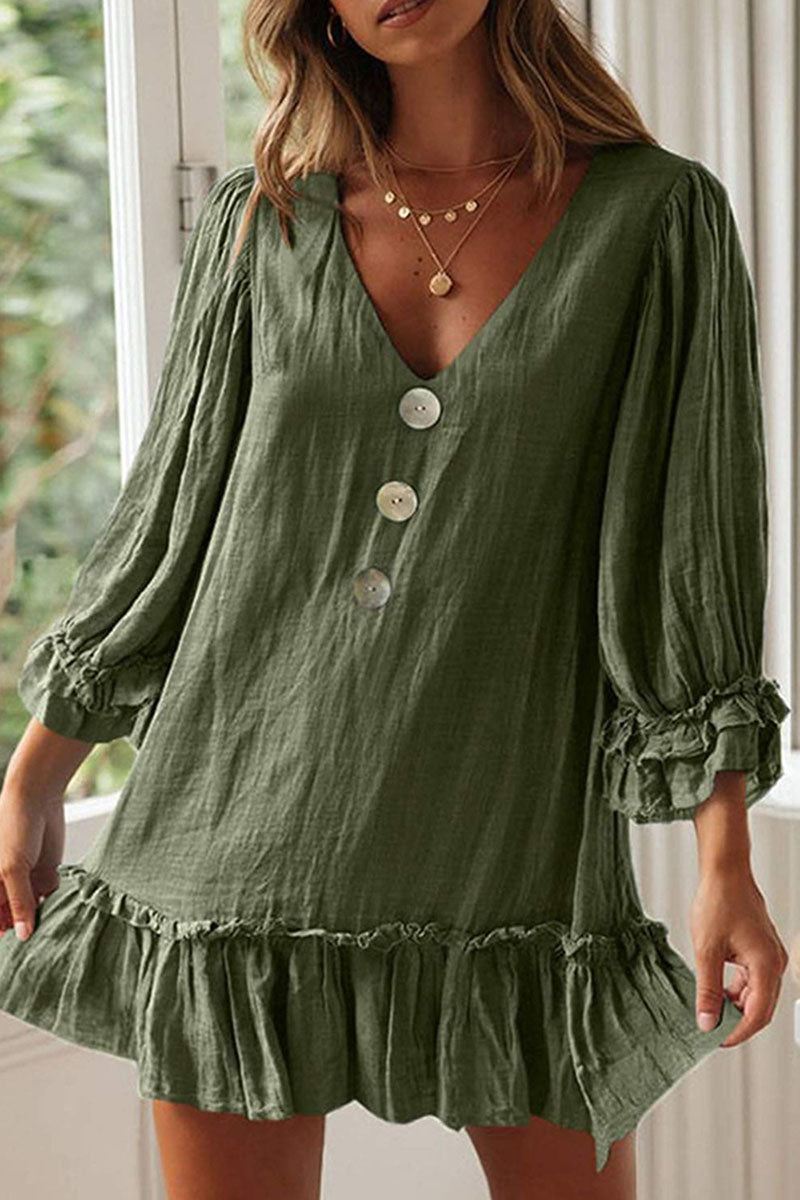 Effortlessly Elegant Dress with a Timeless Design