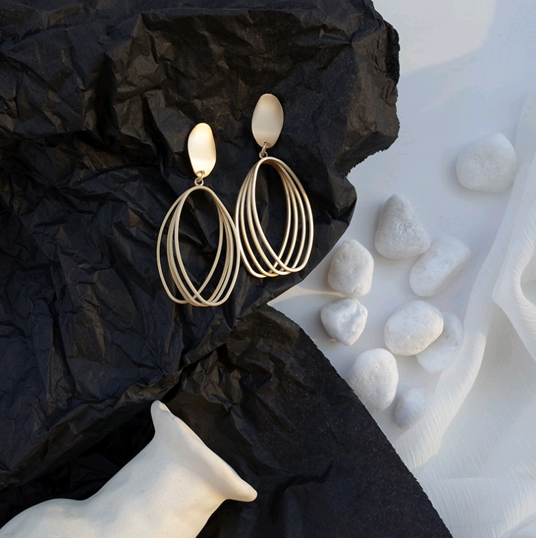 Classic Silver Earring with Timeless Appeal