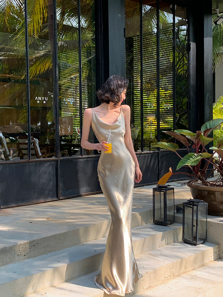 Gracefully Styled Dress for Any Occasion