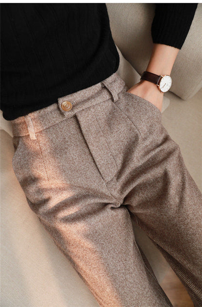 Well Tailored Pants with a Graceful Silhouette