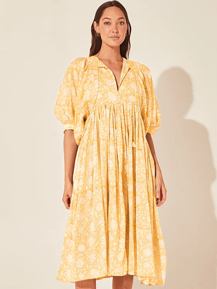 Gracefully Styled Dress for Any Occasion