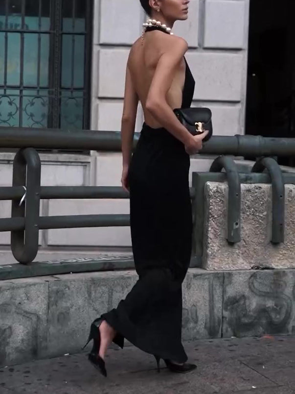 Effortlessly Elegant Dress with a Timeless Design