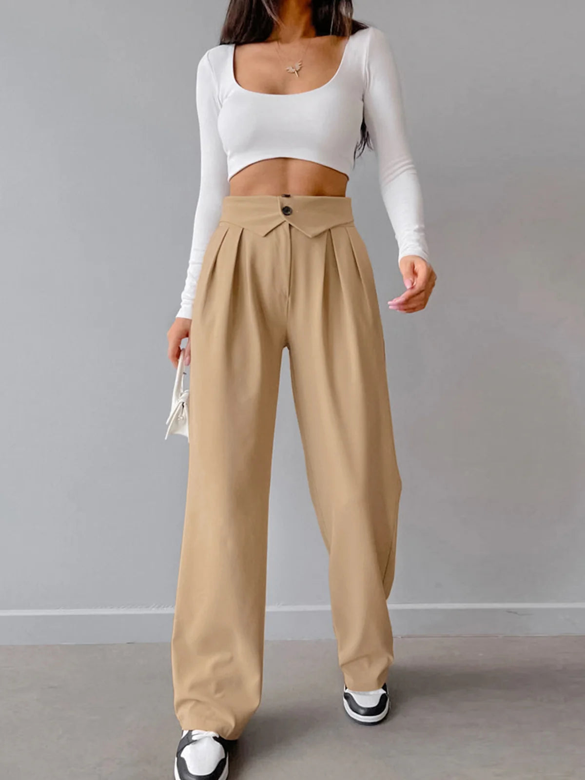 Sophisticated Dress with a Clean Classic Look